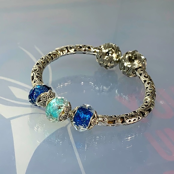 FILIGREE BANGLE 5.5cm diameter fits 6” wrist - Picture 1 of 6